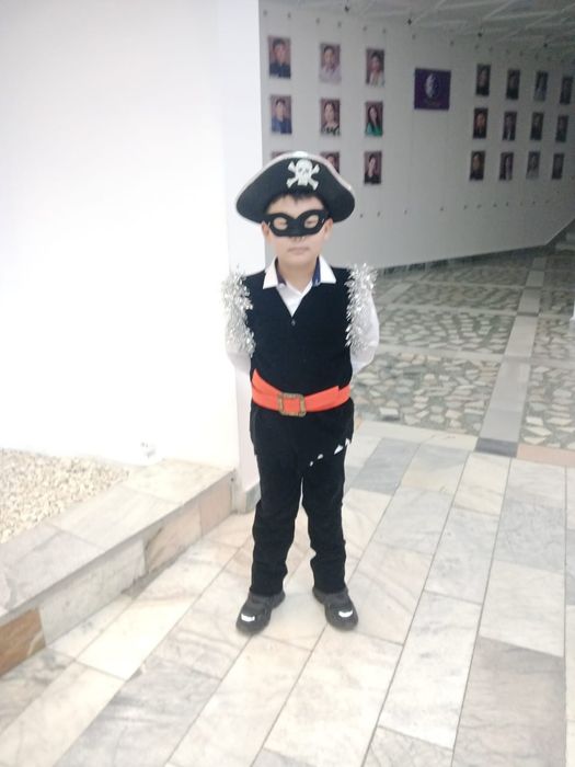 Продам костюм пирата