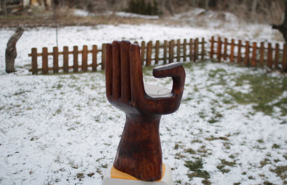 Ръчно изработено детско столче ръка/длан. Декорация,подарък,Дърворезба