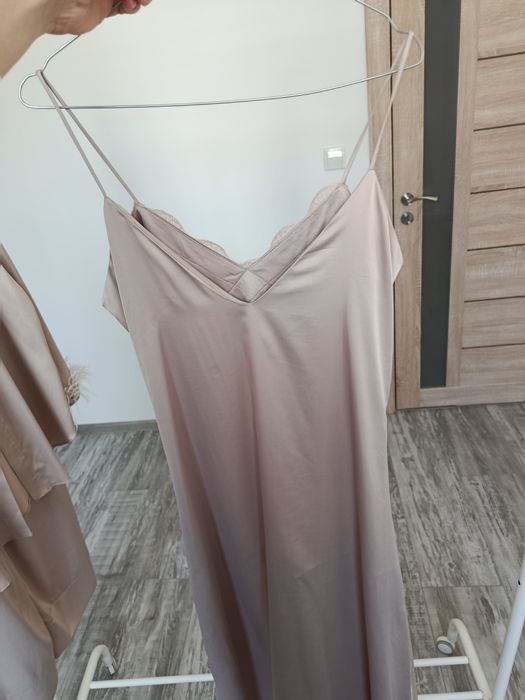 Стенена рокля на Illumminee