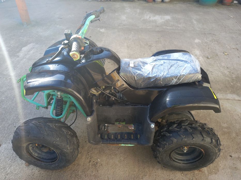 Vând patru atv:doua150cc/50cc 4t/125cc4t