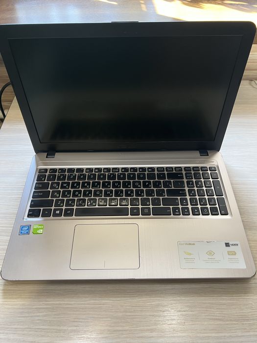 Ноутбук Asus D540M