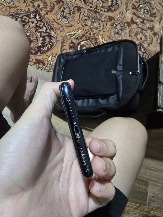Обменяю айфон xr 64gb