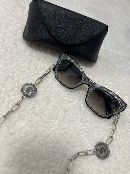 Слънчеви очила GUESS