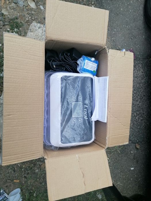 Frigider portabil mini lada pt insulina cu acumulator li ion 10600mah