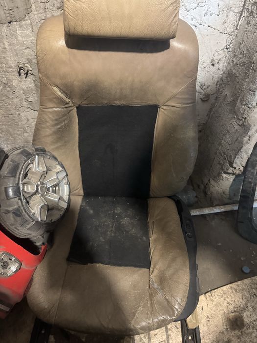 Продам сиденья БМВ е38 е38 е53