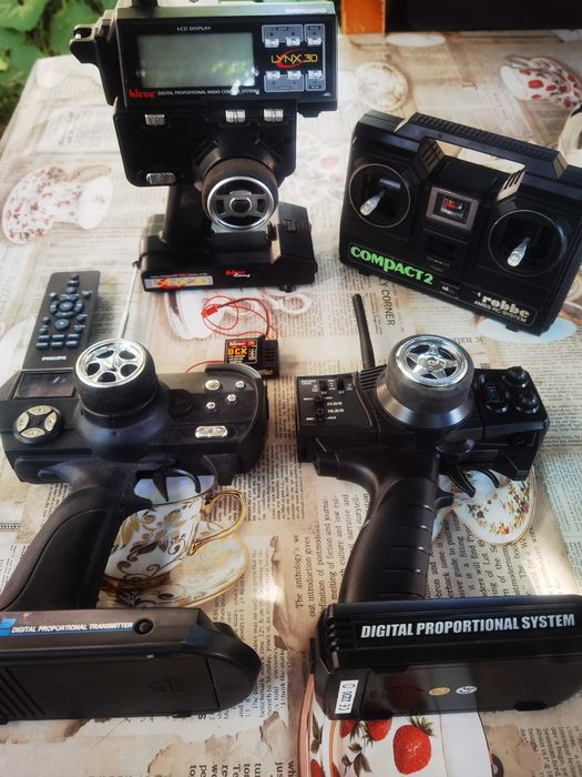 Telecomenzi radio,cristale,frecventmetru