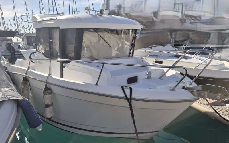 JEANNEAU merry fisher 690 marlin