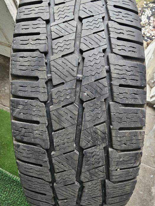 Anvelope 215/60 R17C Michelin