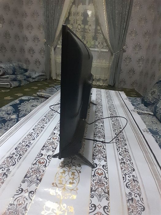 Samsung smart TV 35 lik