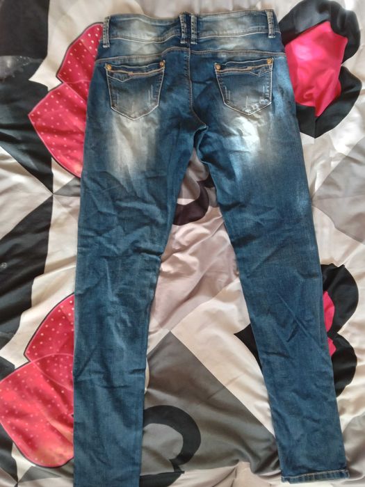 Blugi de damă talie medie-joasă