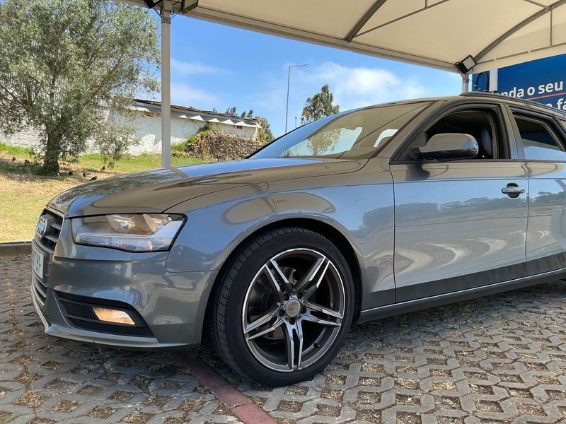 Audi A4 2.0 TDI ultra Attraction 2014