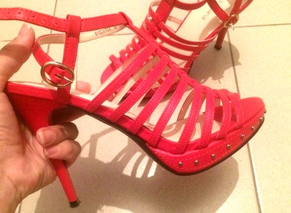 Туфли босоножки танкетки