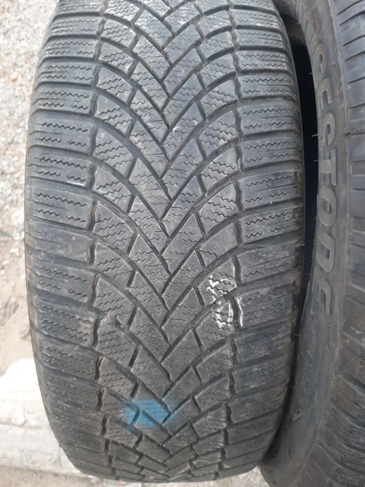 Продам шины 235/55/19 бриджестон