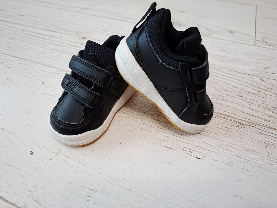 Nike-Ориг. Детски маратонки Нови!!!