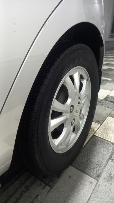 Spark 4 pazitsa diska balon idiyal