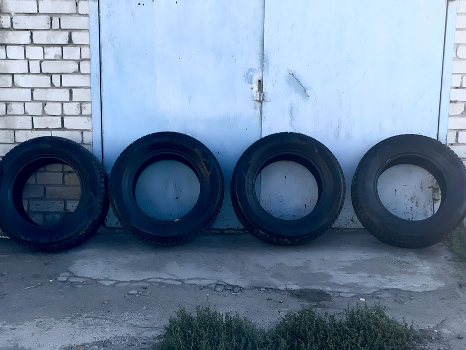 Продам шины 285/60/R18