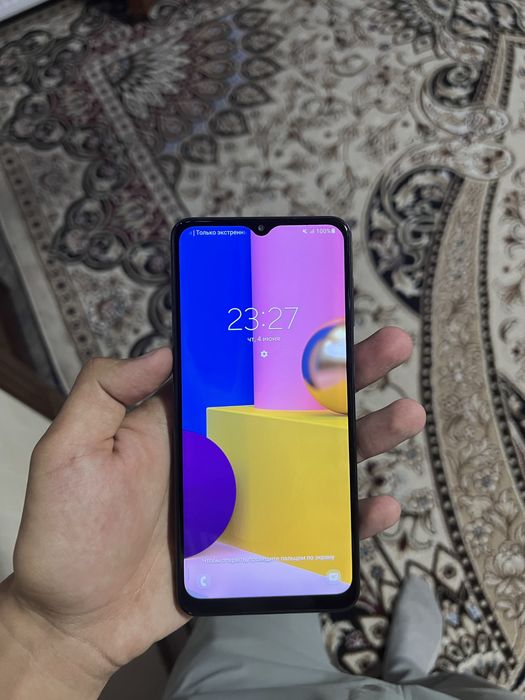 Telefon A 12 sotiladi