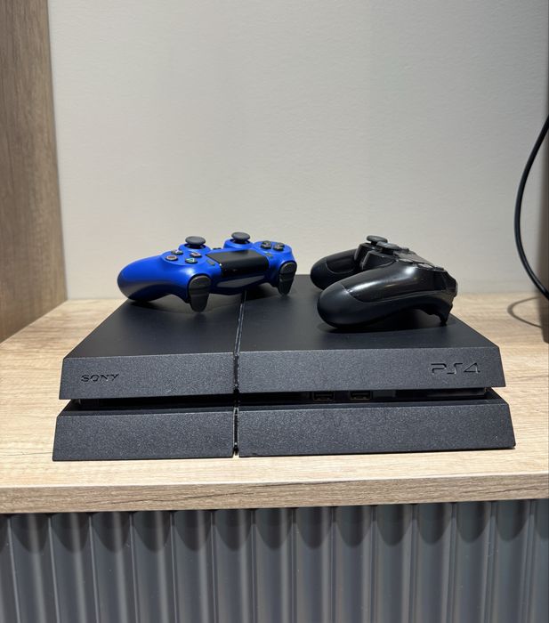 Sony PlayStation 4