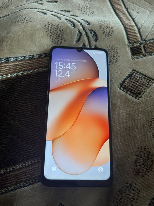 Продается телефон Редми 13