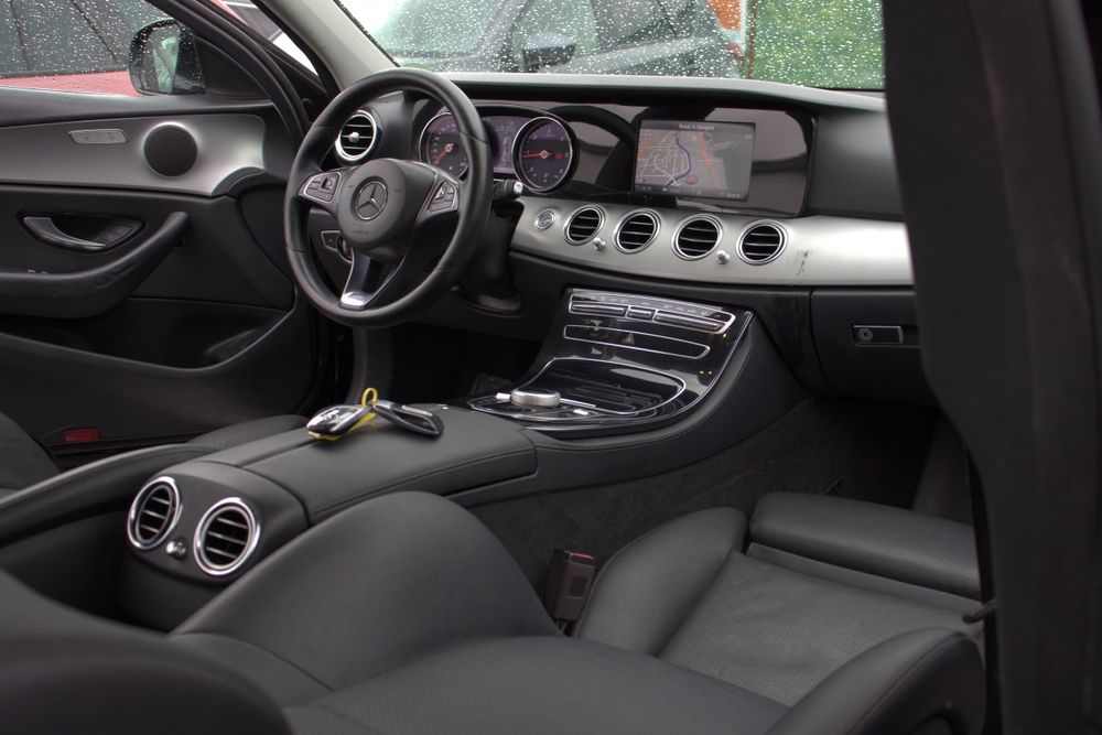 Mercedes-Benz E200 Avangarde!Rate!Finantare!