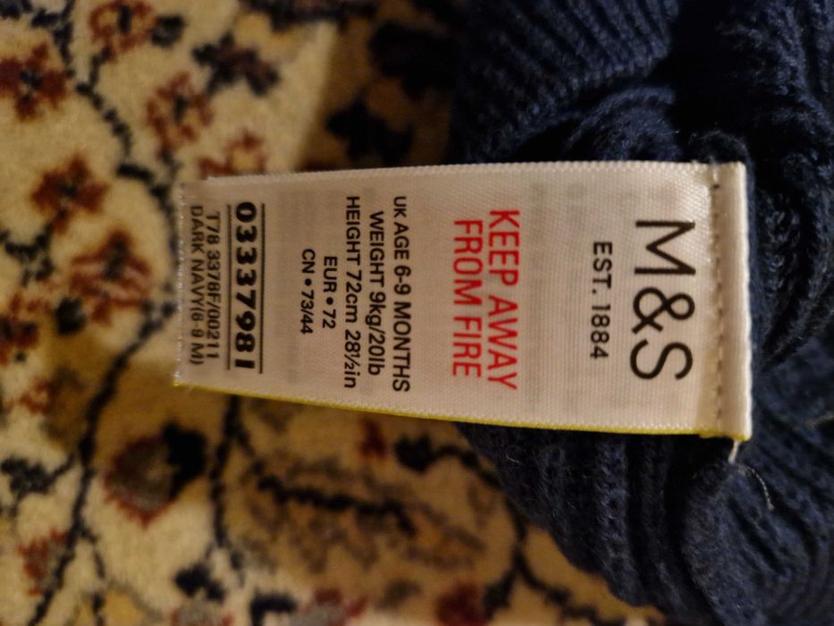 Bluza groasa 6-9 lunii , 9 kg , Mark -Spencer,baietii