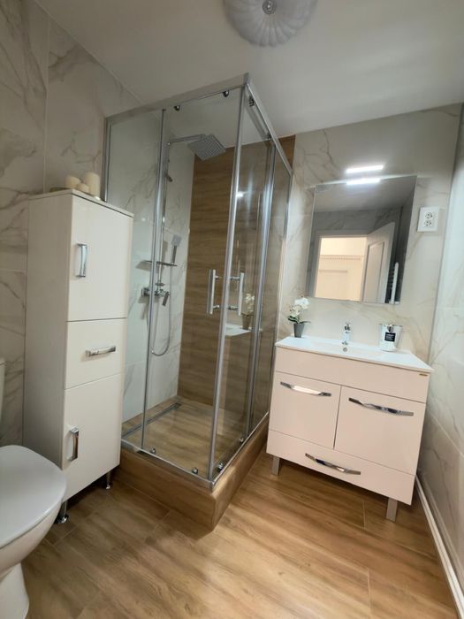 Inchiriez apartament ultracentral LUX