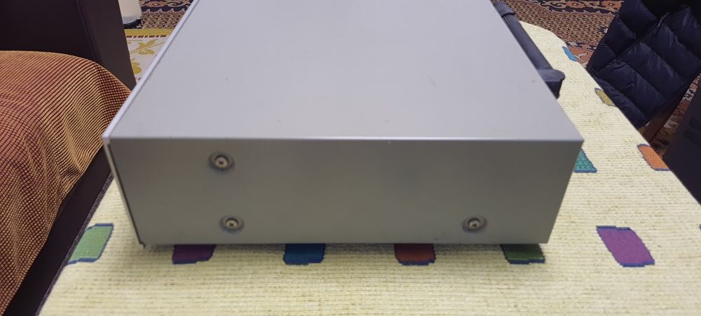 Akai am-u55 si Akai at-s55