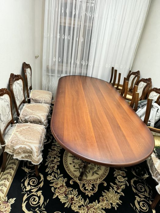 Стол для гостиной
