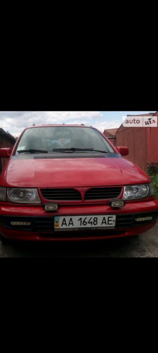 Митсубиси  руннер спес вагон шариот рвр