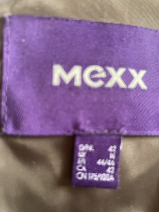 Пуховик женский с капюшоном