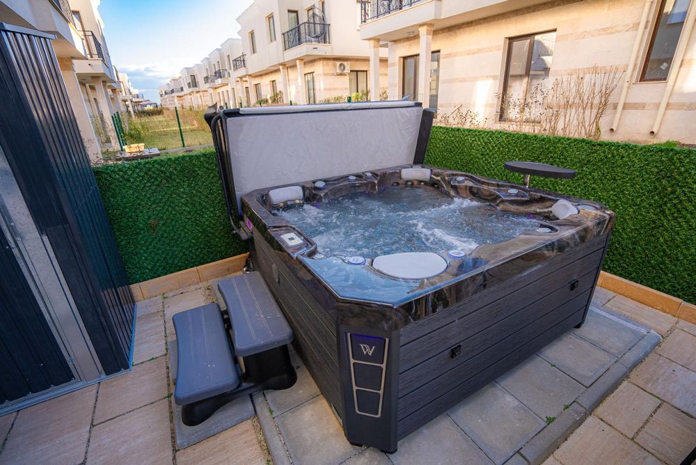 Луксозна Къща в кв. Сарафово, м. Лахана