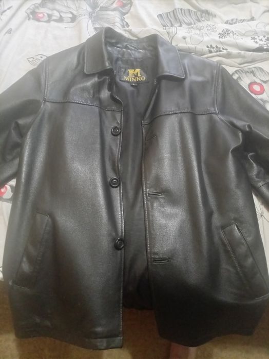 Продам куртку кожаную