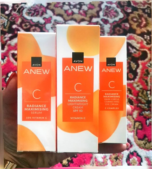 Set cu vitamina C si spf 50 Anew Avon