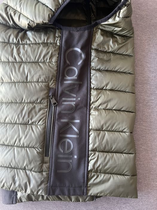 Мъжка грейка Calvin Klein, цвят зелено с черно S