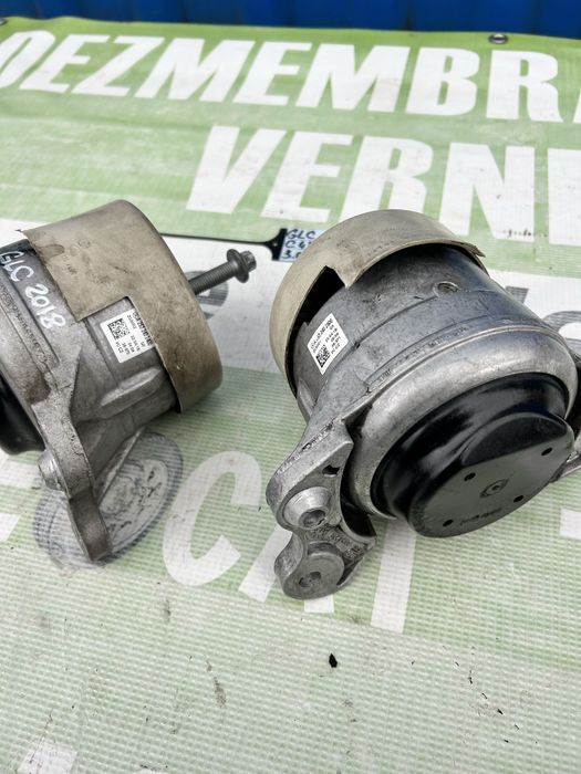 Tampon motor stânga și dreapta Mercedes GLC 3.0 Benzină 2018