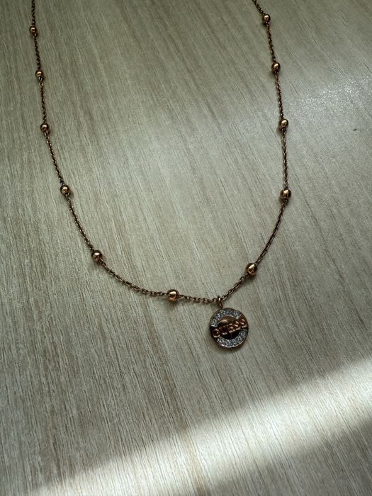 Колие Guess чисто ново