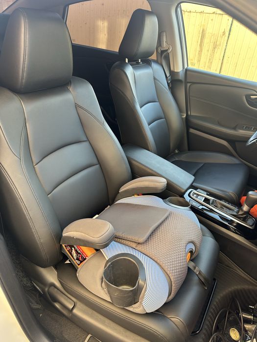 Chicco авто кресло и бустер 2в1