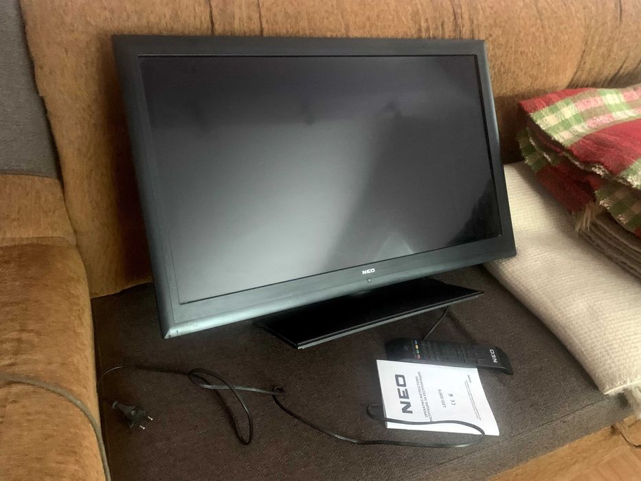 Продавам телевизор NEO 32 инча, в отлично състояние
