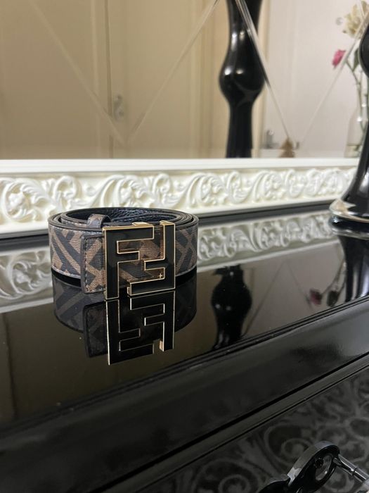 Fendi curea