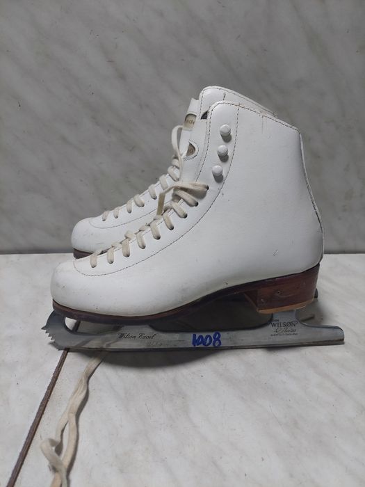 Patine gheata 1008 patinaj artistic Riedell marime  34-35 ( 22 cm)
