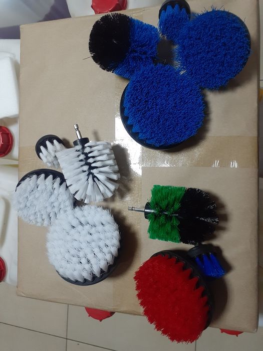 Щётки на дрель для химчистки