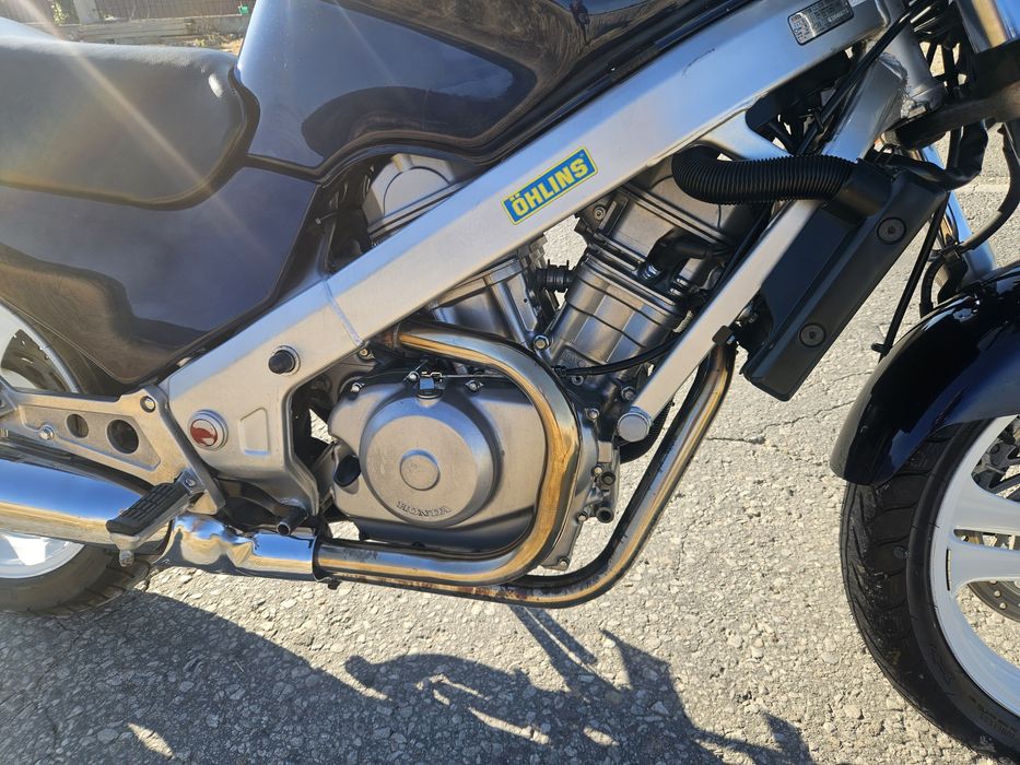 Honda NTV 650 Revere