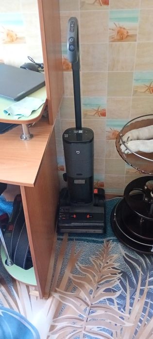 Продам пылесос моющий