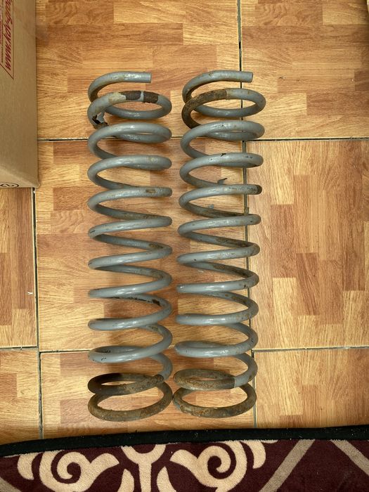 Пружина, тросс, дамкрат, балонник