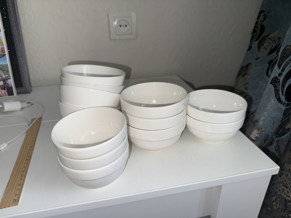 Ақ кеселер (пиала) шай, сорпаға