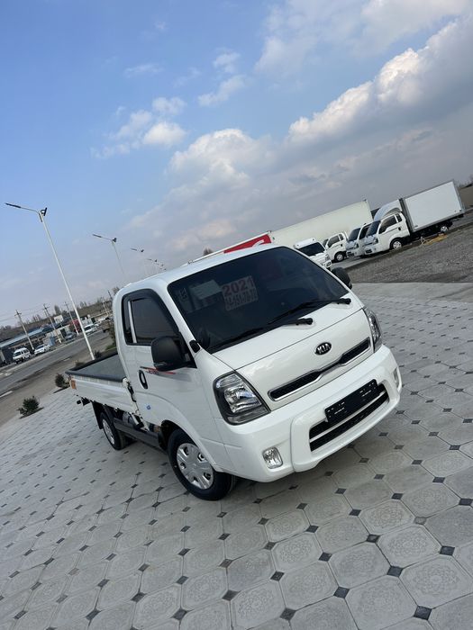 AKIA Bongo 1ton GLS  Yil 2021