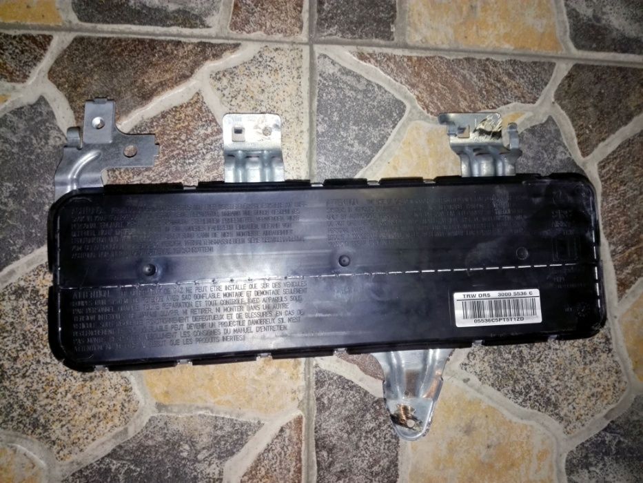 Продавам ляв еърбег за CLK 270 cdi, 2003г.