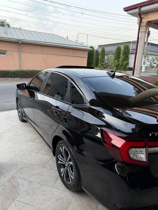 Honda crider sotiladi
