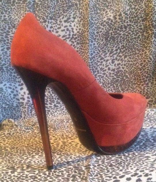 Високи обувки, номер 36