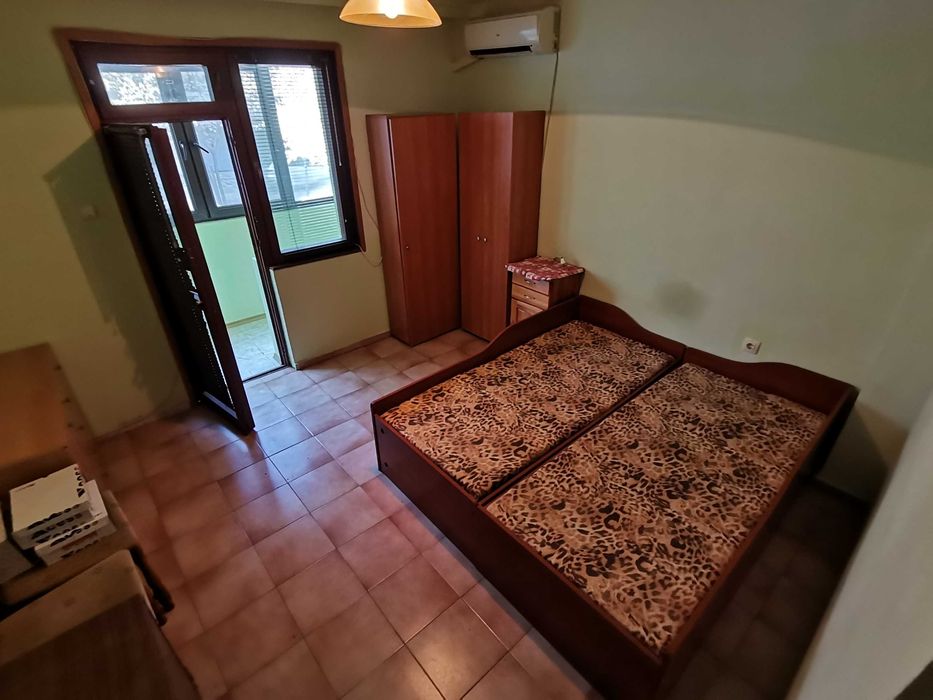 Дава се под наем Двустаен апартамент в Бургас, Възраждане - 60 кв.м за 255 € - Снимка #1